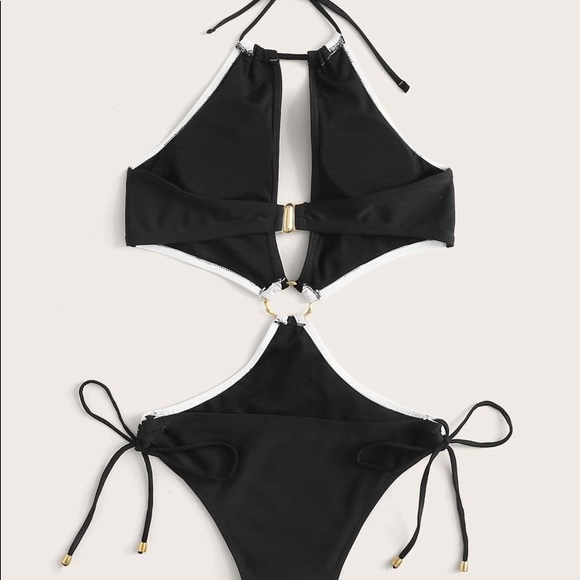 AVAILABLE NOW!! Two Tone One Piece Swimsuit ❤️ - Picture 2 of 4